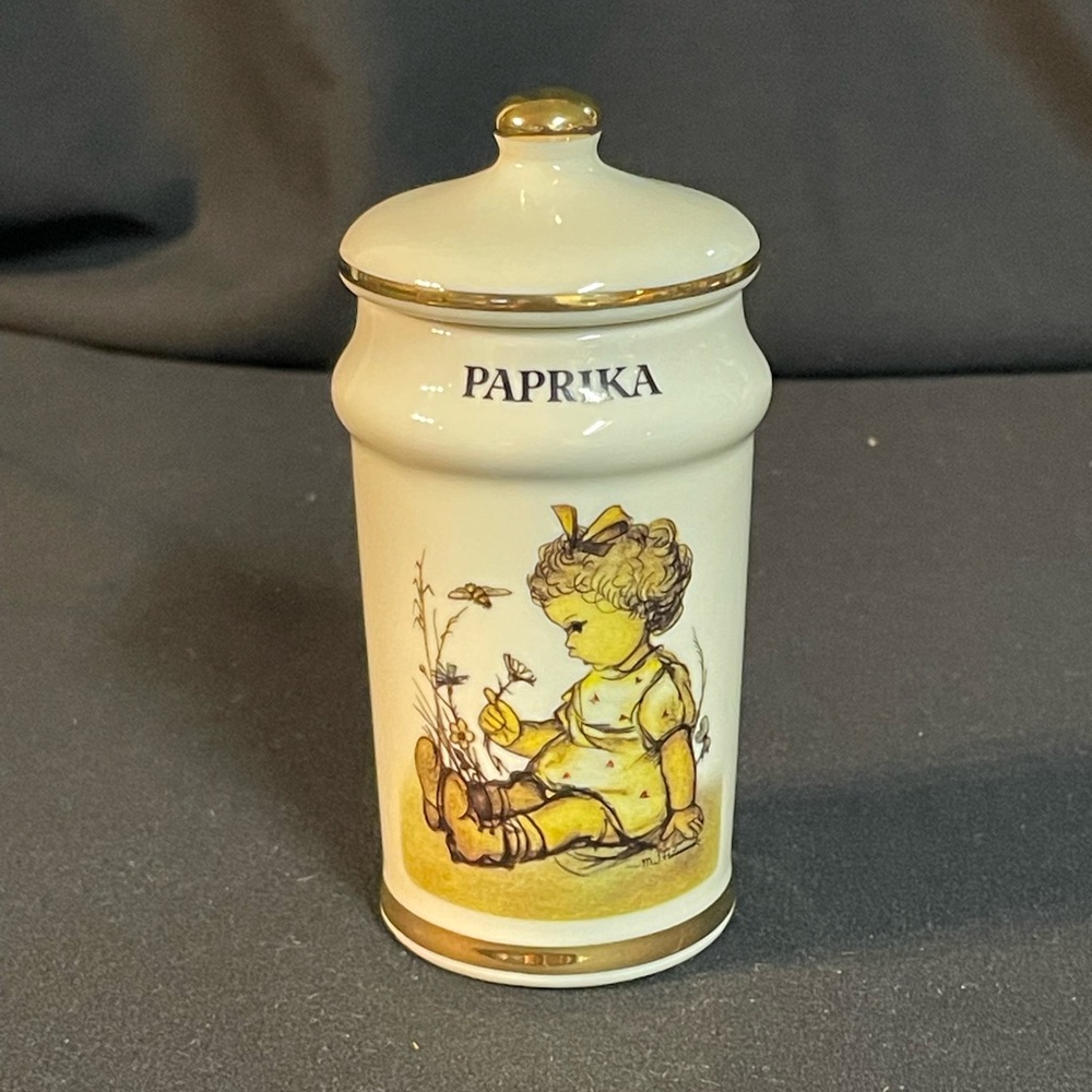 M.J. Hummel PAPRIKA Spice Jar